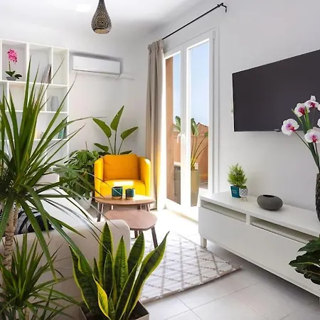 Wow, Design Apartment, Steps From Town Centre Heraklion  Exterior photo