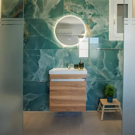Wow, Design Apartment, Steps From Town Centre Heraklion  Exterior photo