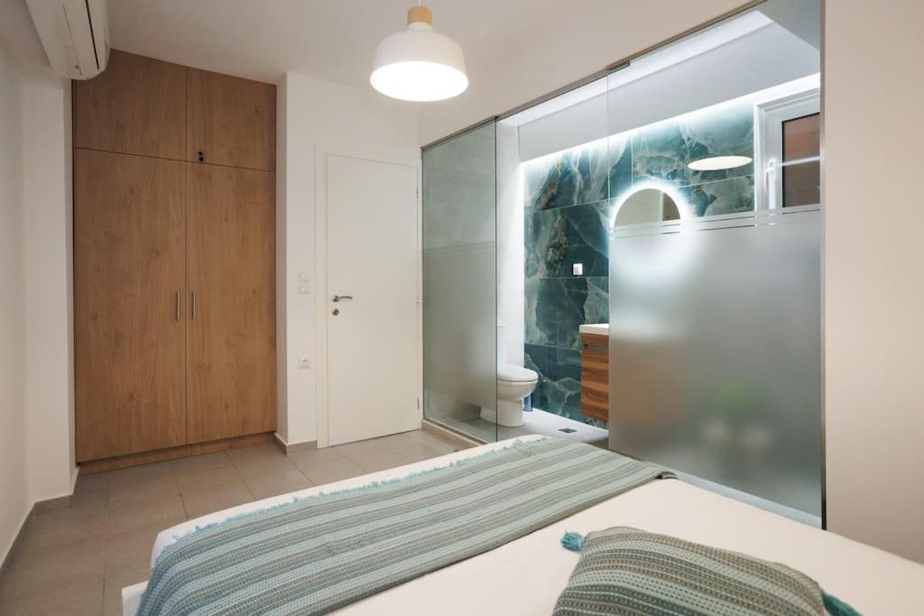 Wow, Design Apartment, Steps From Town Centre Apartment Heraklion (Crete)