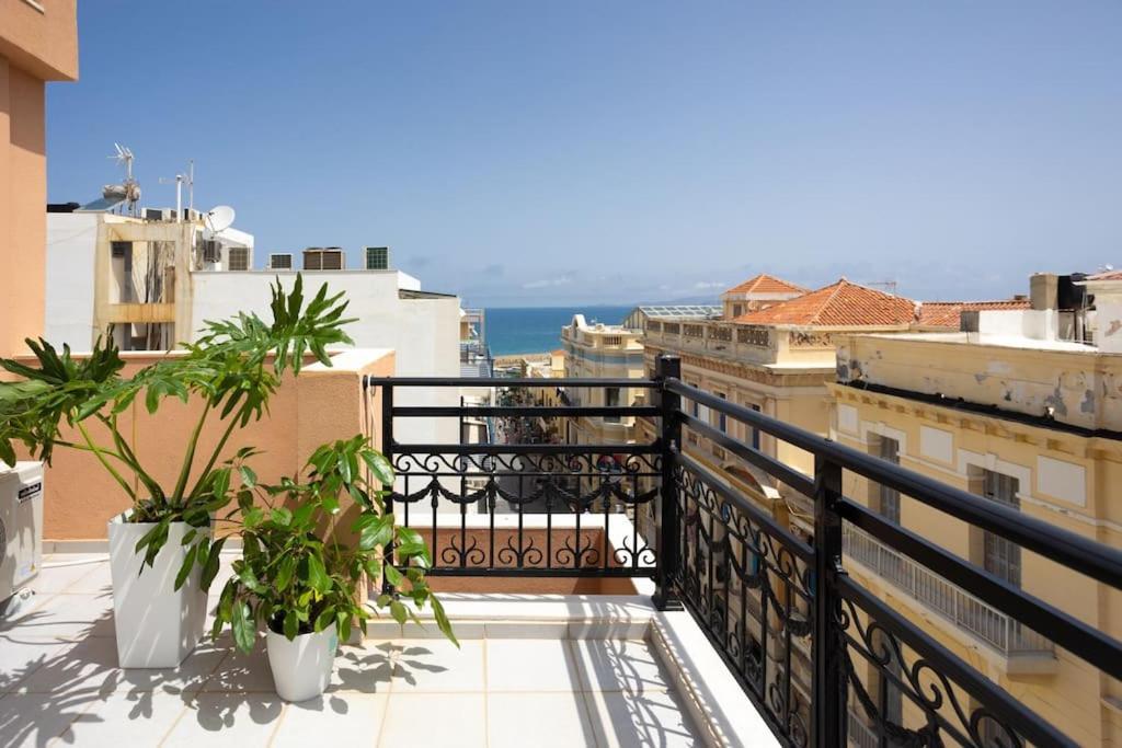 Wow, Design Apartment, Steps From Town Centre Heraklion (Crete)